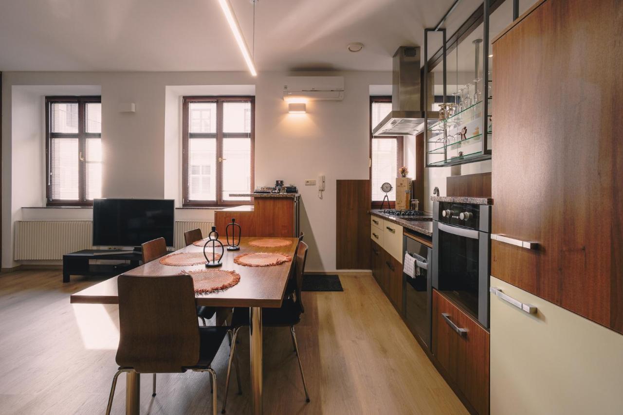Skau Laurinska Apartment Bratislava Luaran gambar